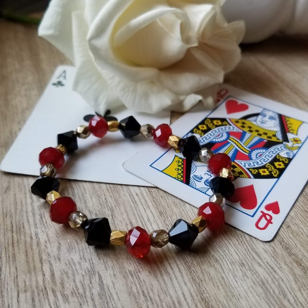 Queen of Hearts Beaded Stretch Bracelet